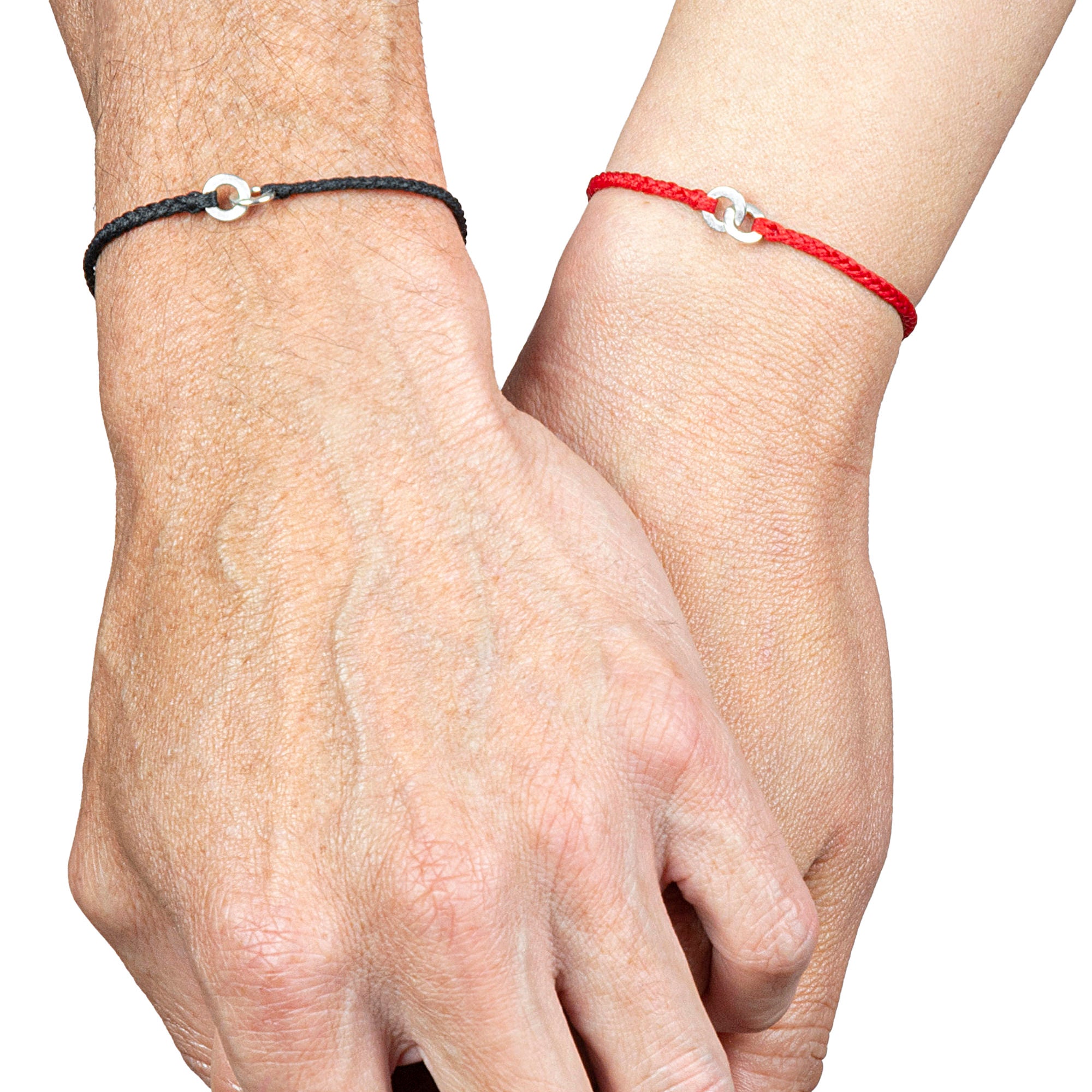 Red-Black Couples Bracelet Set - Linked Circle Bracelet | Makarla 